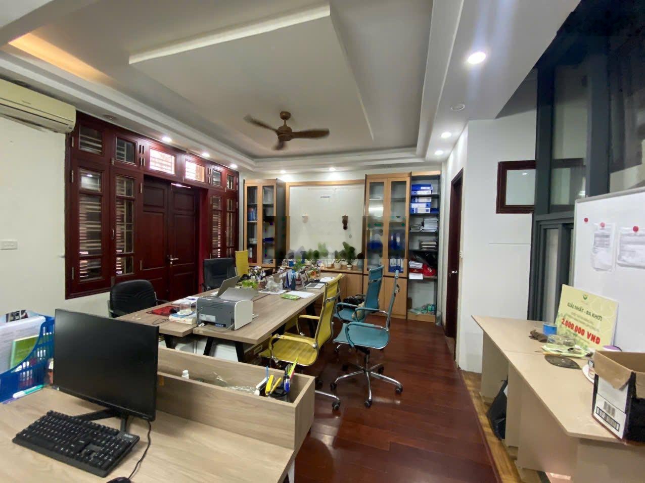 Cực hiếm, phân lô Trung Kính, vỉa hè, ô tô tránh, kinh doanh, 75m, hơn 30 tỷ, 0903784368