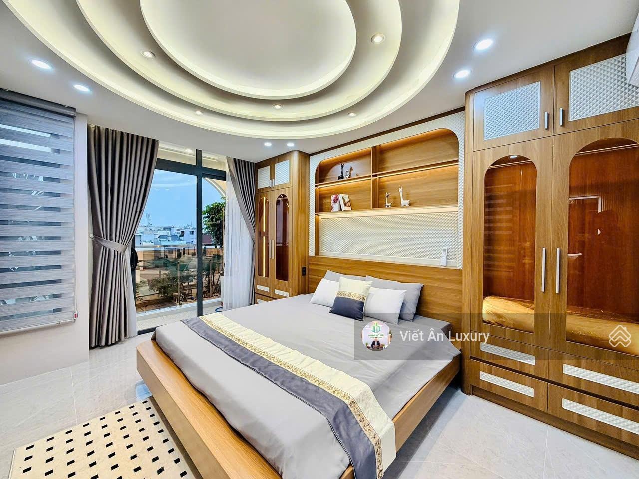 Lô góc "hoa hậu" gò vấp - có thang máy - 62m2 4 tầng - giá nhẹ tênh dưới 15 đồng