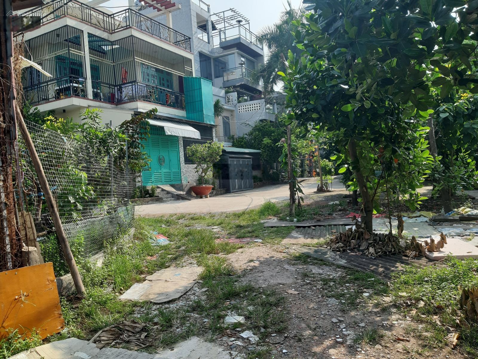 Cần bán lô đất 28 x25 hẻm 181 hoàng Ngân P16 Q8 TPHCM