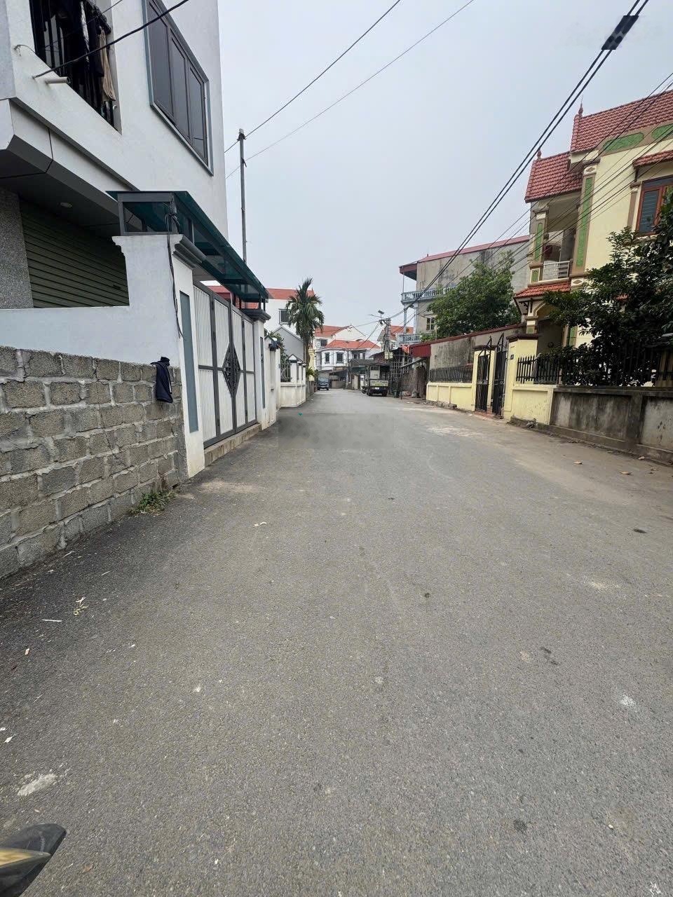 Nhỉnh 3 tỷ 56m2 đất Nội Thôn Hồng Vân, cách đường nhựa 50m