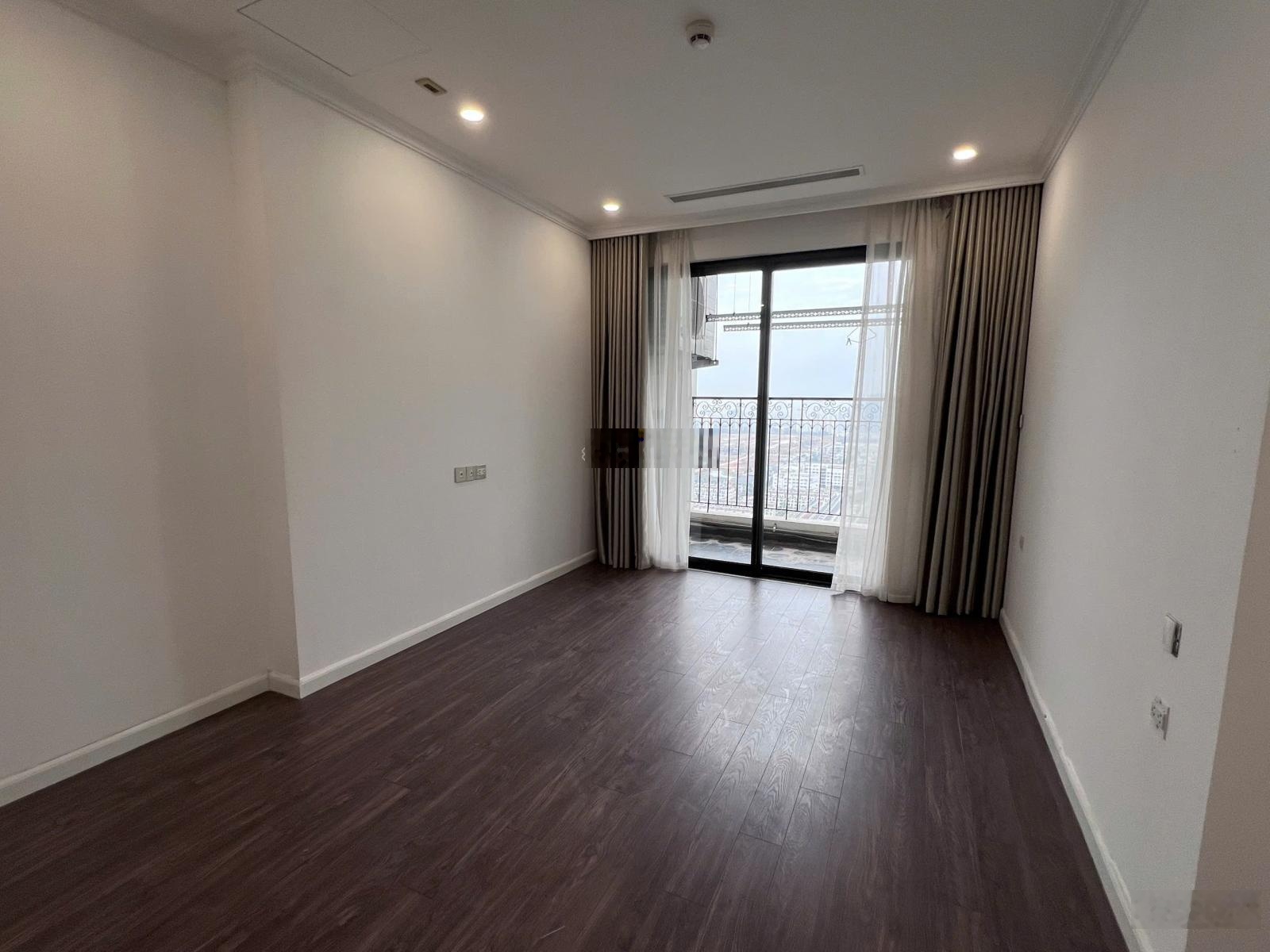Cho thuê căn hộ Sunshine Riverisde KĐT Ciputra - 92,7m2 , 3 ngủ đồ cơ bản, giá 15tr/tháng có TL