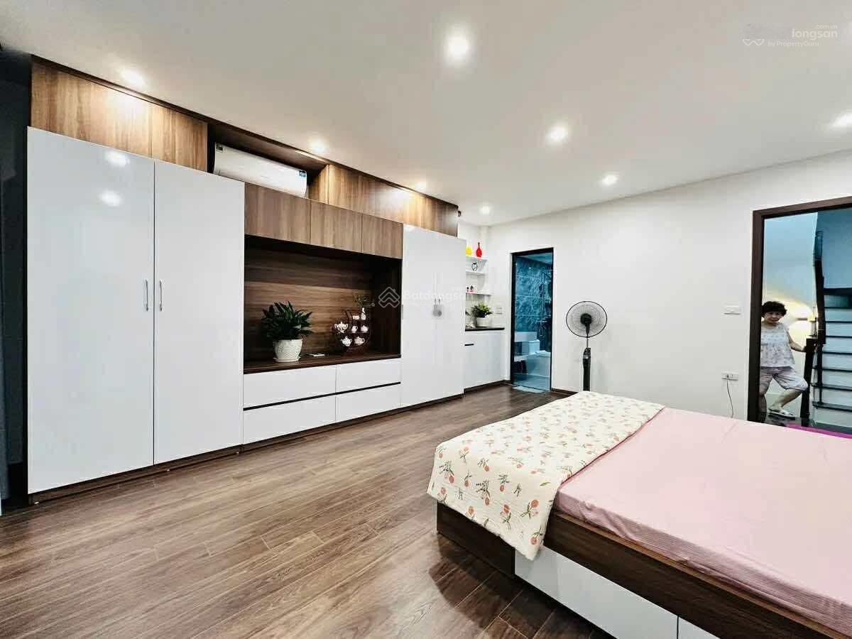 Bán nhà Đội Cấn - Ba Đình - 41m - 6 tầng-Thang Máy- 11.7Tỷ - nhà mới đẹp - về ở ngay
