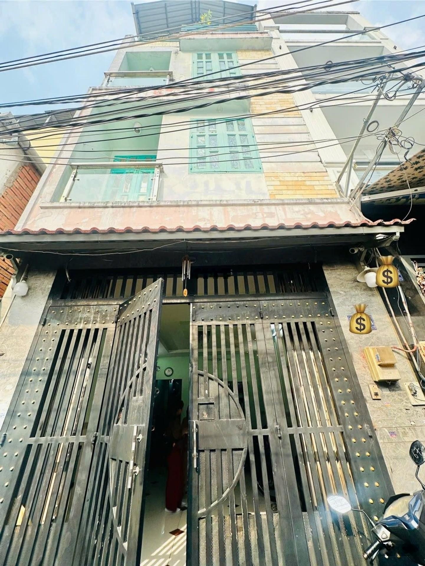 Nhà Hoà Bình Q11 56m2 (4x14m) 4 tầng 4PN, hoàn công đủ - 9 tỷ 2