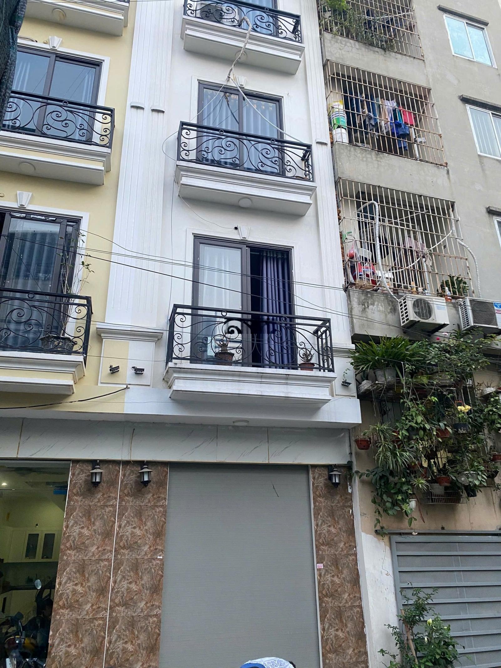 Bán Nhà riêng tại Ngõ 1B La Tinh, 6,2 tỷ, 34,4m2, 3PN + 4WC + 5 tầng. Ô tô chạy vòng quanh