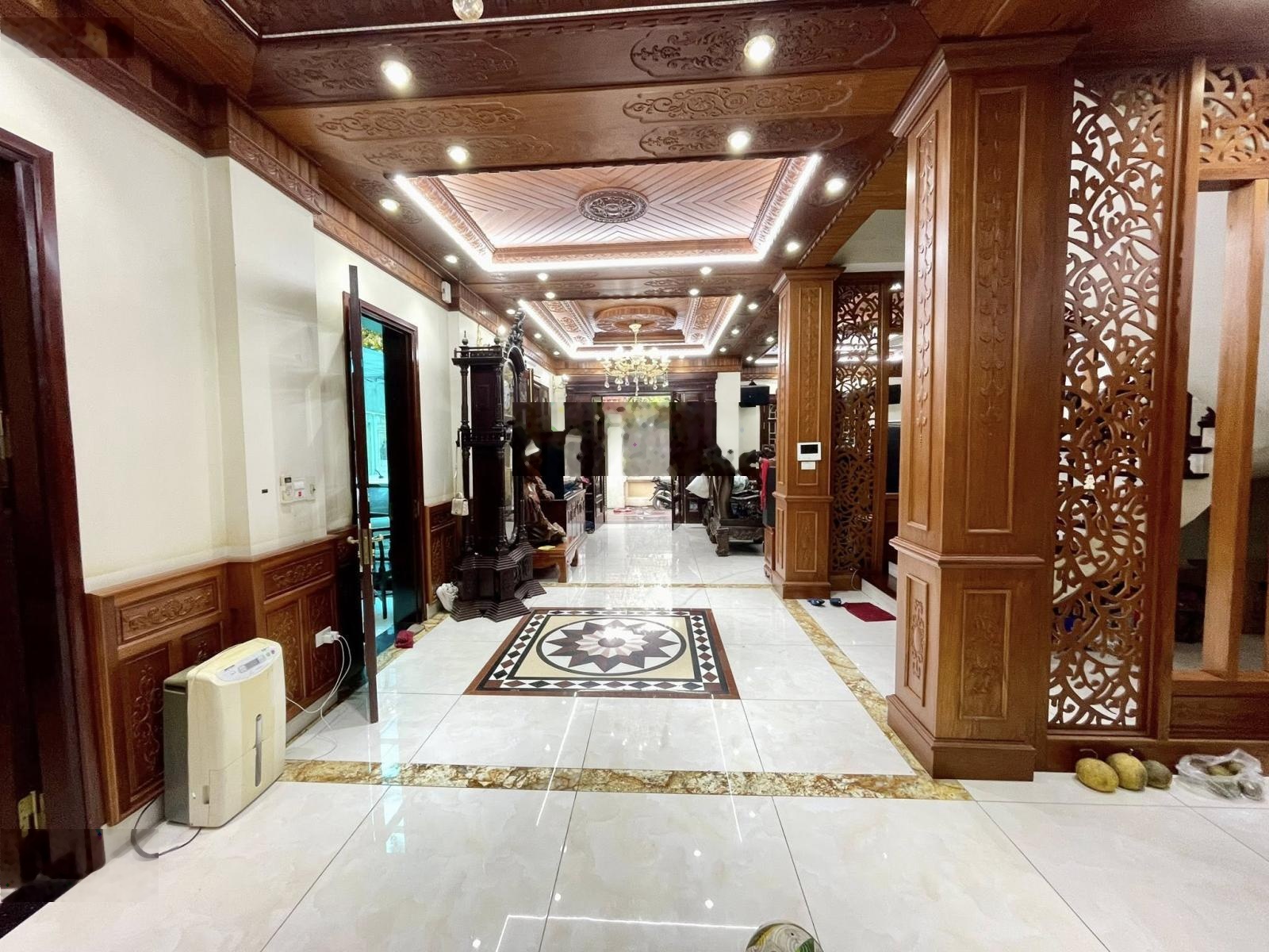 Cần bán nhanh biệt thự Dịch Vọng Hậu - căn góc 156m2 x 4 tầng - gara ô tô - giá 37 tỷ