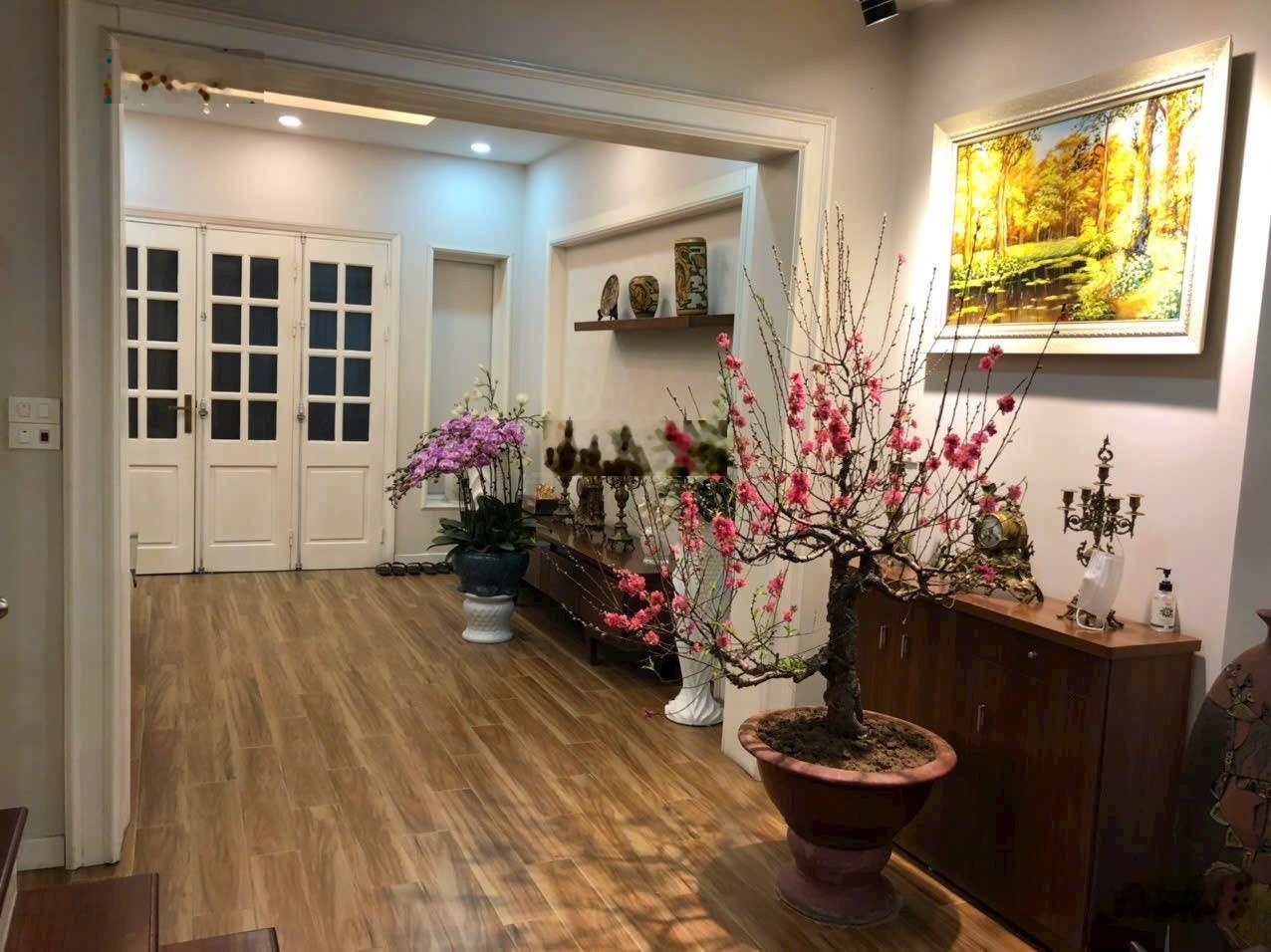 Nóng! 440tr/m2 cho nhà riêng dân xây 5 tầng chắc chắn, Vị trí 3, phố Lý Nam Đế. L/h: 0342567890