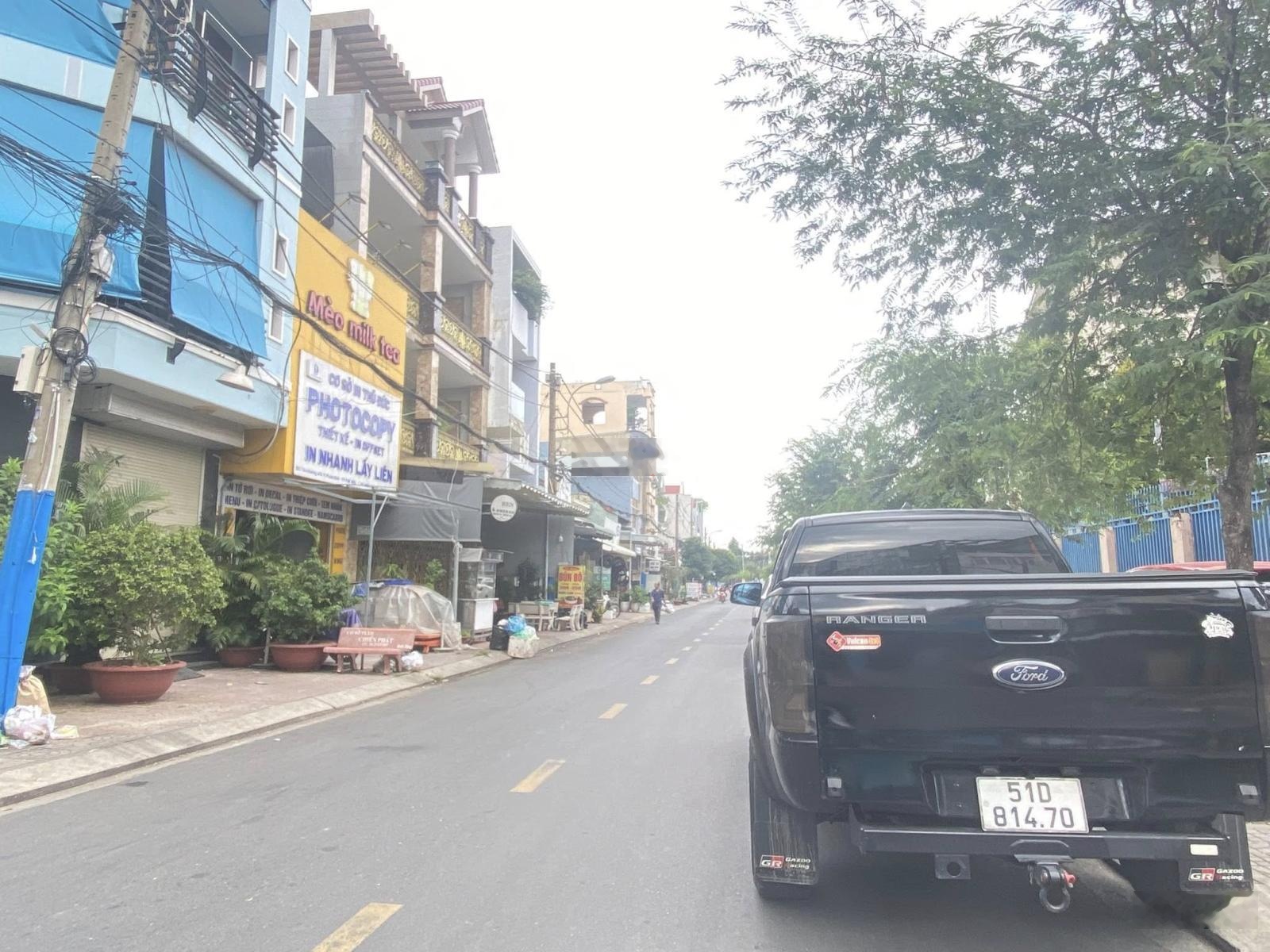 Mt vip 100m2-2 tầng, đường đỗ xuân hợp,phước bình-thủ đức, ngay đại học văn hoá,giá 10,x t