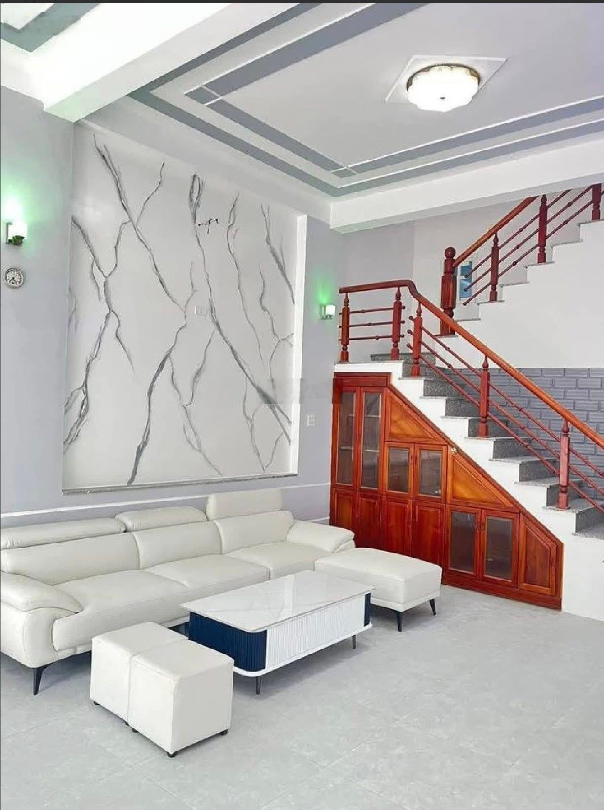 Mở bán căn nhà MT Hà Thanh 2 , p đông đa, Quy Nhơn . Dt :80m2 ngang 4m7 ,giá chỉ 4 tỷ 600tr