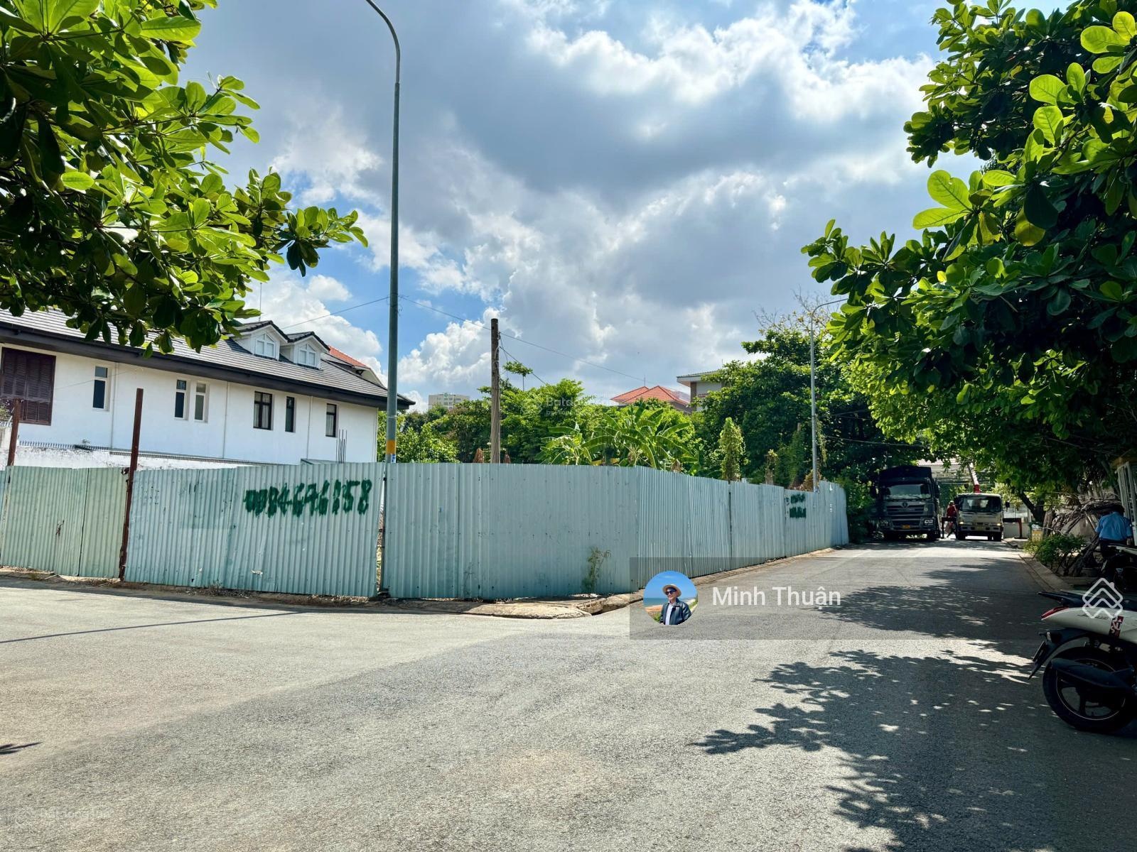 Hàng Kín ! Siêu Phẩm Thảo Điền ! Đất Góc 2MT -15M X 20M - Khu Compound - Xây Hầm 4 Tầng - Giá 55 tỷ