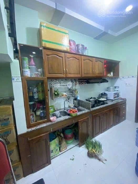 Giảm 300 triệu còn 4,2 tỷ, nhà 3 tầng 48m2, HXH gần Ao Đôi, Bình Tân