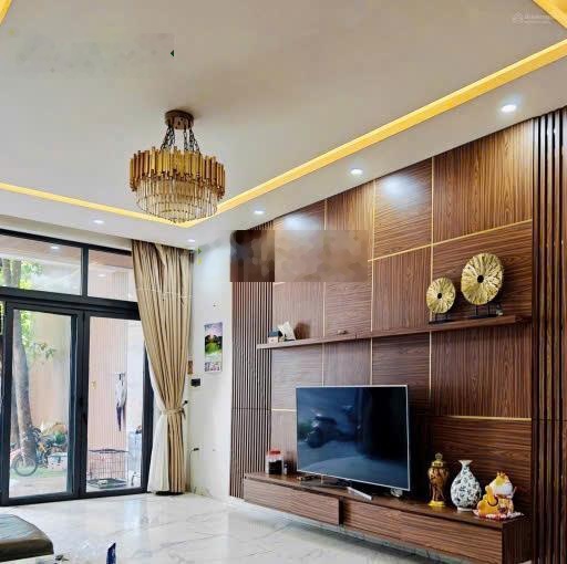 Nhà đẹp 4 tầng mặt tiền Lê Quý Đôn 188m² ngang gần 7m có thang máy, tặng full nội thất, giá 33 tỷ