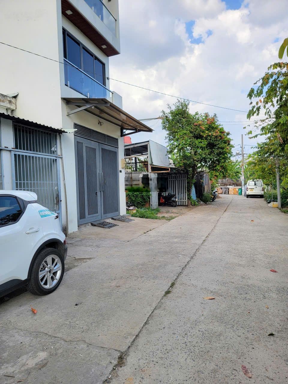 Nhà Trường Thọ DT: 72,2m2 giá đầu tư chỉ 5,8 tỷ ngay Vành đai 2. Sổ riêng, vuông vức, full thổ cư
