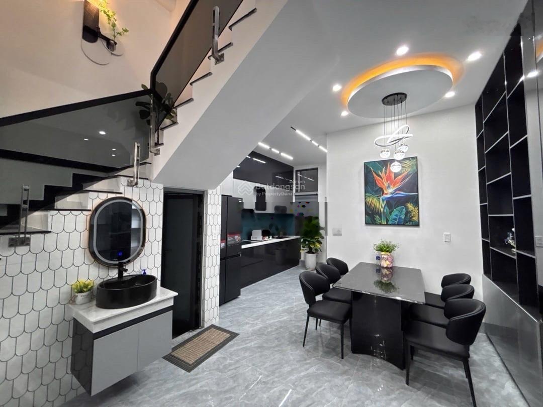 Bán nhà 4 tầng mới hoàn thiện full nội thất, trung tâm hải châu cách đại học đông á 70m. nhỉnh 11ty