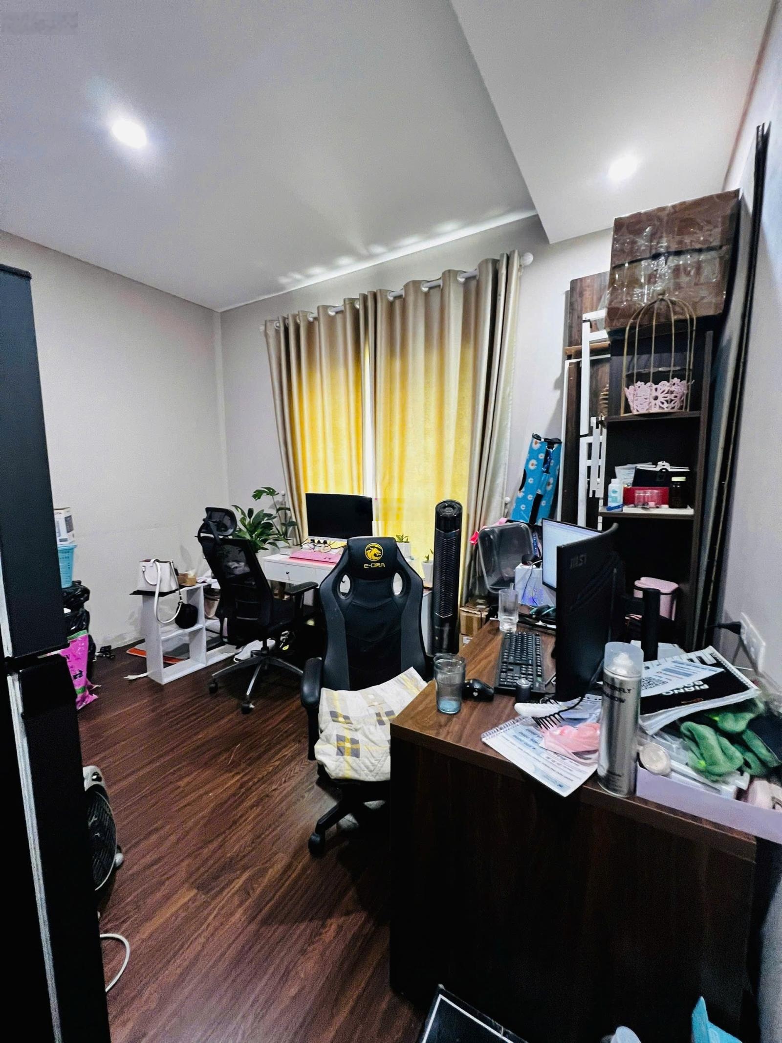 Chính chủ bán chung cư 3PN, 2VS giá nhỉnh 6 tỷ - Hàng Hiếm