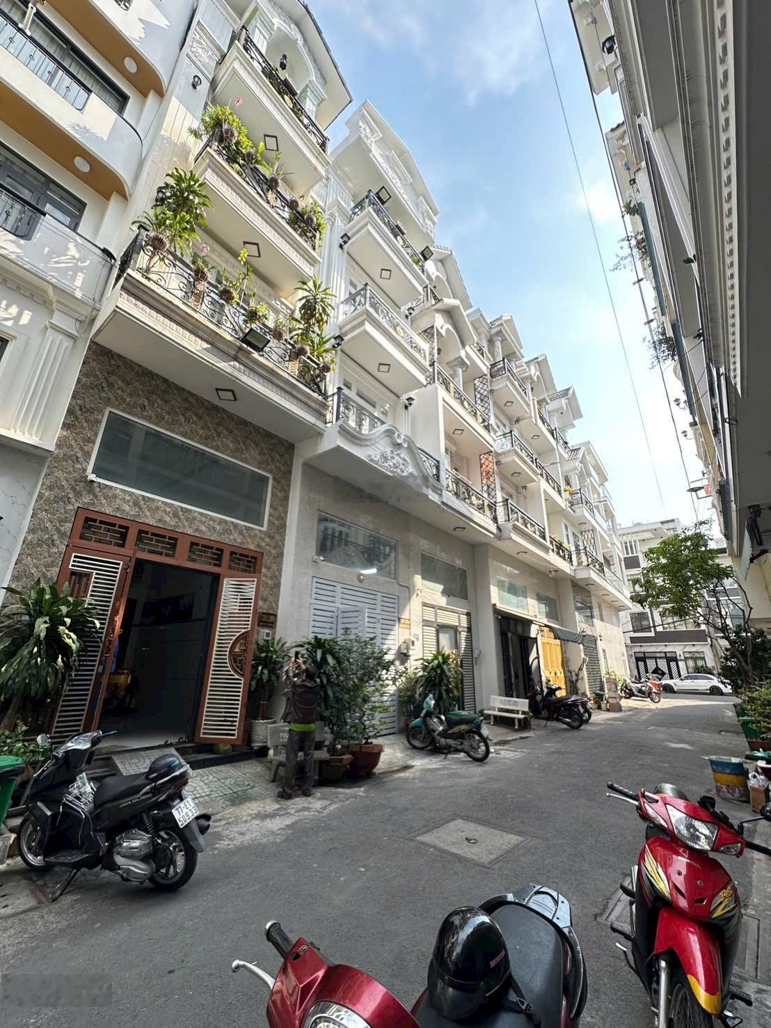 HẺM 7M KHU ĐỒNG BỘ GIÁP LÊ VĂN QUỚI-ĐÚC 4 tấm kiên cố-KHU NHÀ TRÊN 3,5 tấm hết- NHỈNH 6 T.ỷ chút