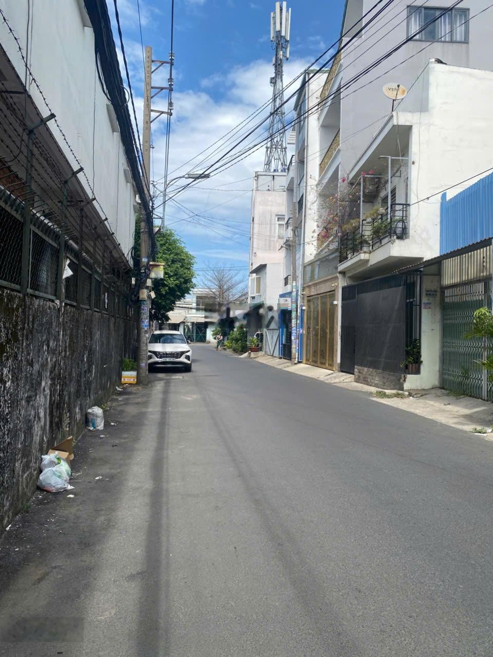 4.5m x 12m | Giáp khu công viên 38ha | Giá Bán 6 tỷ Thương Lượng