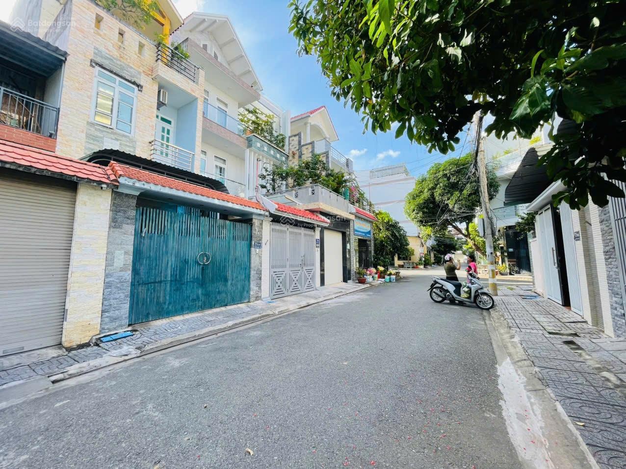 Bán nhà Nguyễn Thị Định, P9 khu Đại An. DT 92.2m2 khu dân trí cao - Đường oto tránh + Vỉa hè 2 bên
