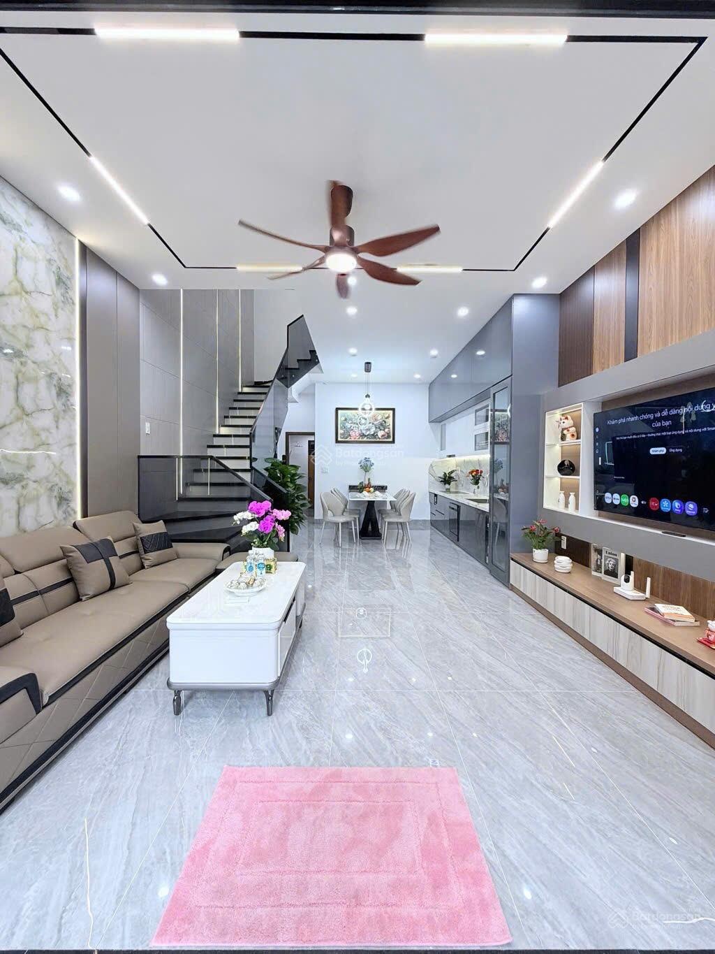 Bán nhà 3 tầng mặt tiền đường hoà minh 14, liên chiểu, nhà mới, giá 8 tỷ