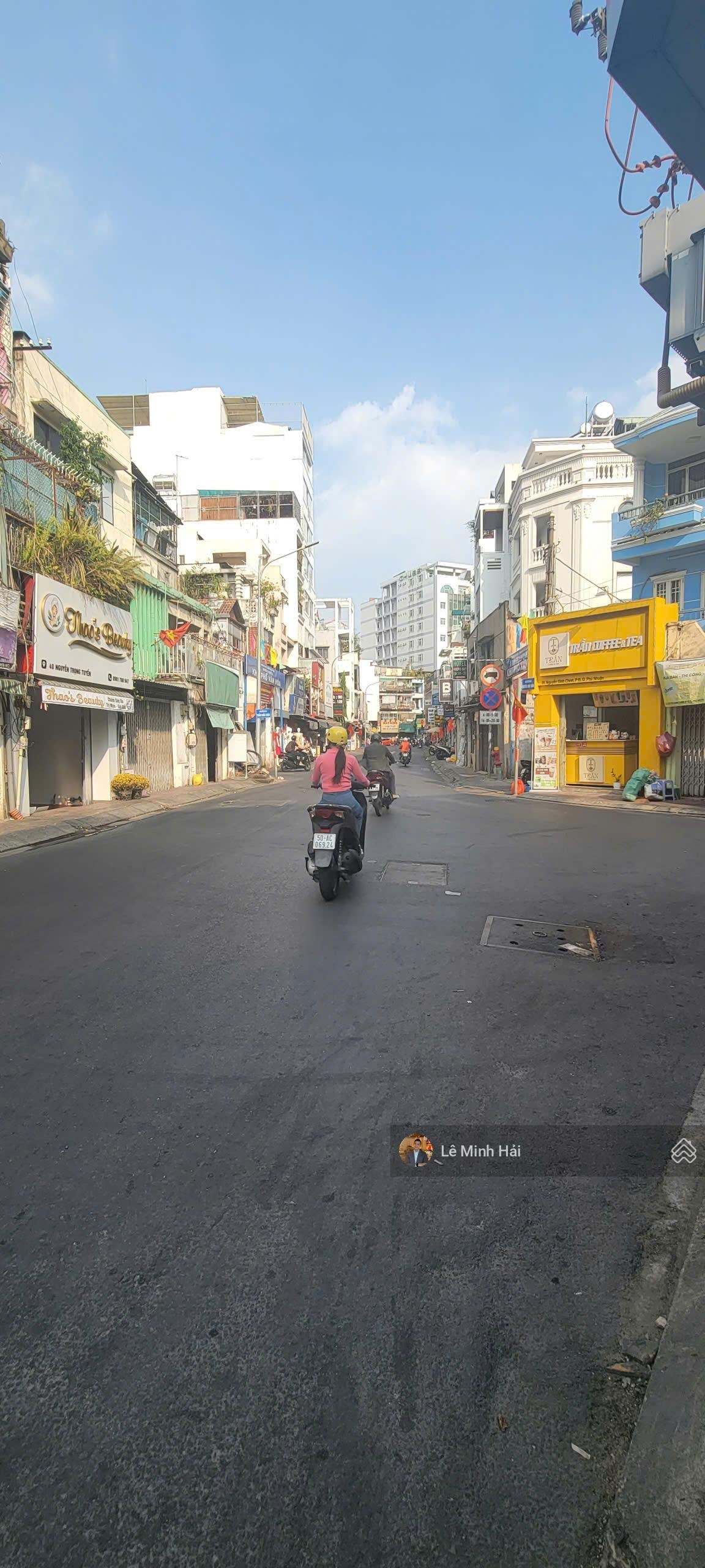 Mặt Tiền Nguyễn Trọng Tuyển. P15. Phú Nhuận - 3 Tầng ( 3,5 x 17m ) - 57m2 -Giá 13,8 Tỷ 0901343438