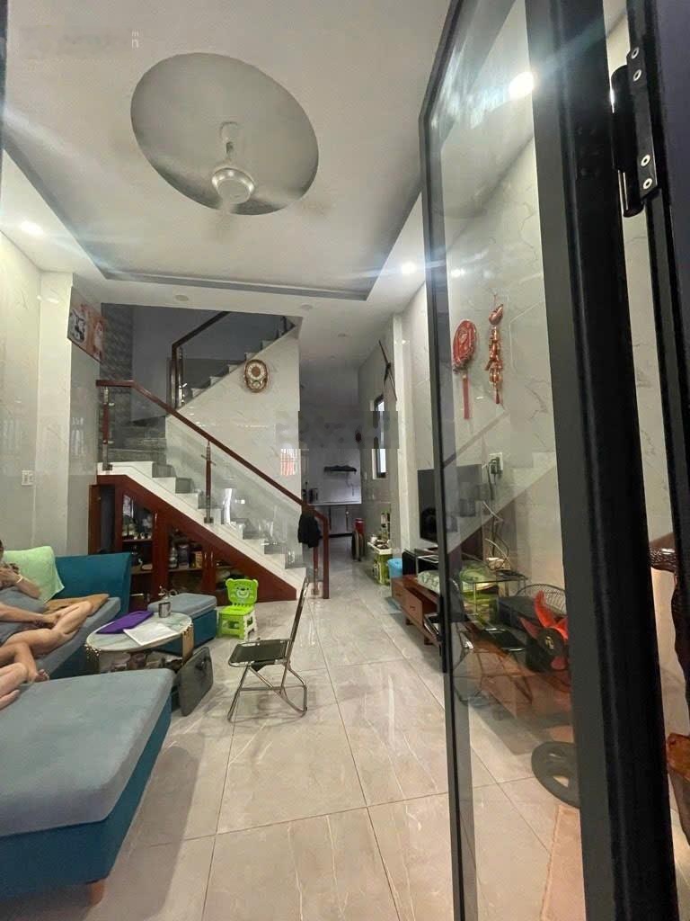 Siêu phẩm nhà 4 tầng HXH Trần Xuân Soạn full nội thất chỉ 5.3 tỷ
