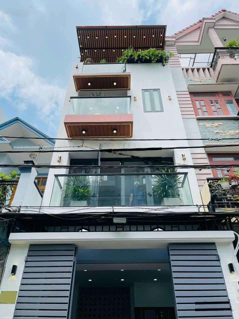 Hẻm xe hơi 6m 3 Tháng 2 Phường 11 Quận 10 (4x15m, 2 lầu) giá 13.5 tỷ