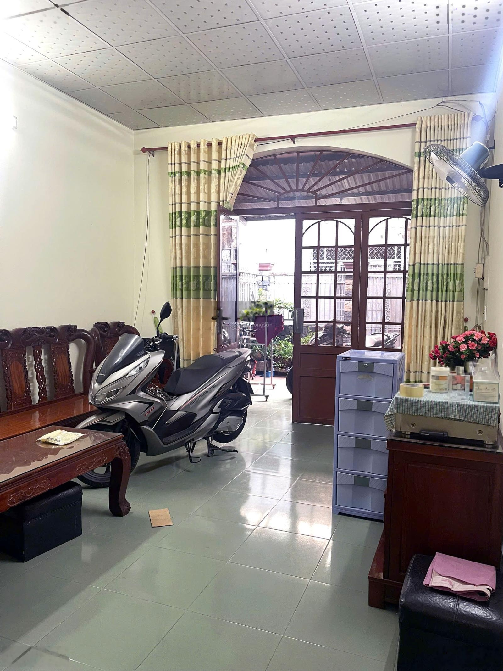 Bán nhà hẻm 380 Trường Chinh - Diện tích 72.5m² - Gần chợ, trường học, nhà thờ...