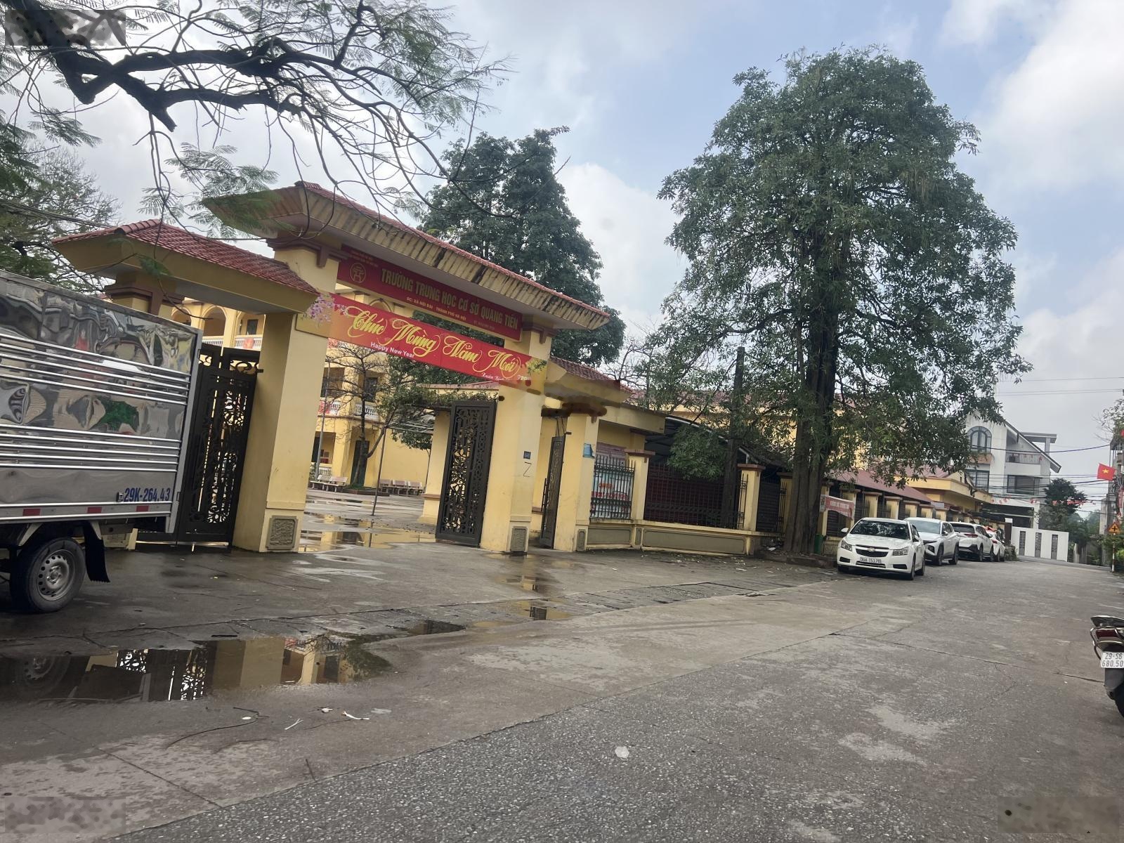 Xuân Bách -Quang Tiến -Sóc Sơn -80m full vuông đẹp -Vị trí trường chợ bao quanh -Giá đầu tư.