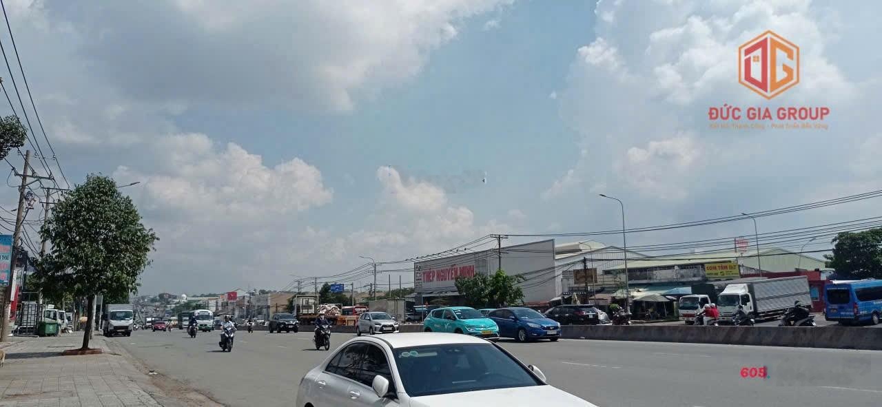 Bán nhà xưởng 364m2 mặt tiền Xa Lộ Hà Nội ,P.Tân Hiệp giá 14 tỷ