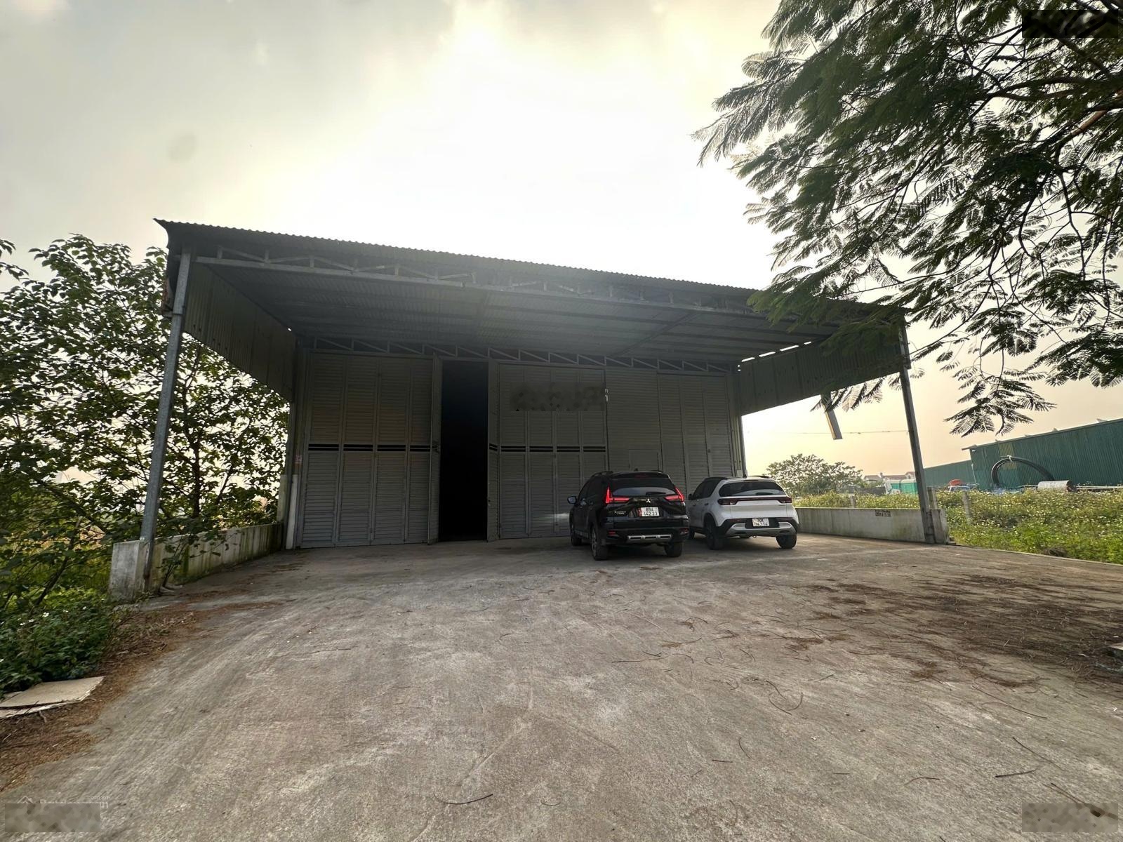 Cho thuê xưởng mặt tiền 15 m giá 25tr/th xe công vào tận xưởng đường DH20, Nghĩa Trụ, Văn Giang