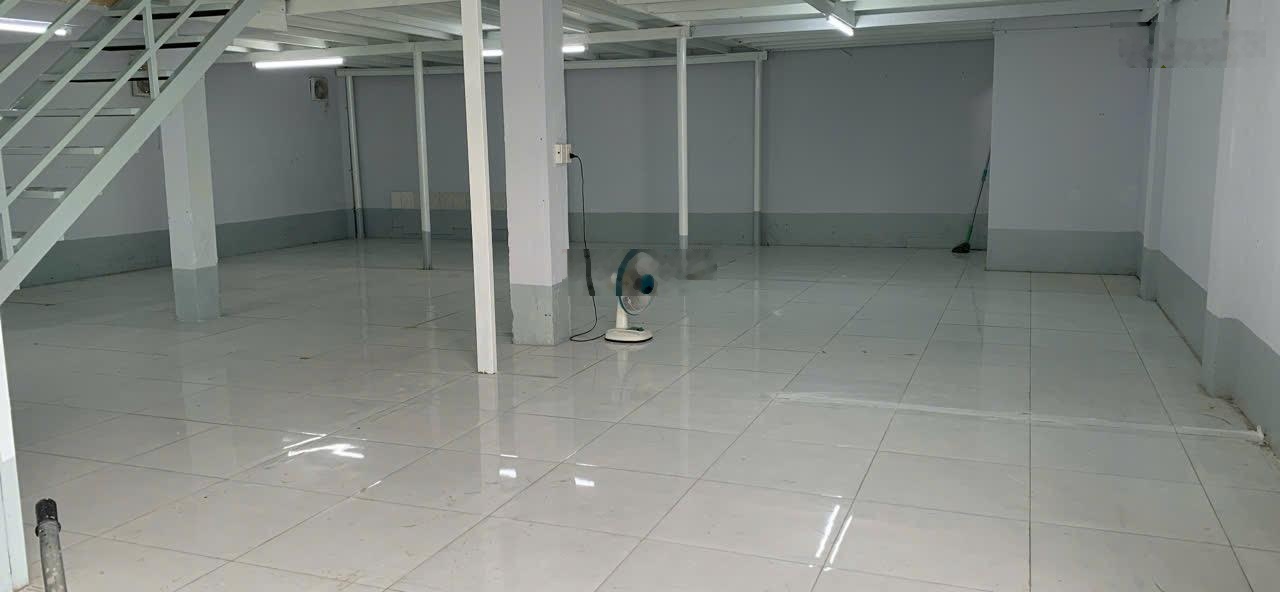 Cho thuê kho đường Gò Ô Môi 1 trệt 1 gác 170m2 P Phú Thuận Q7 22 triệu VND LH 0918730482 Minh Trang