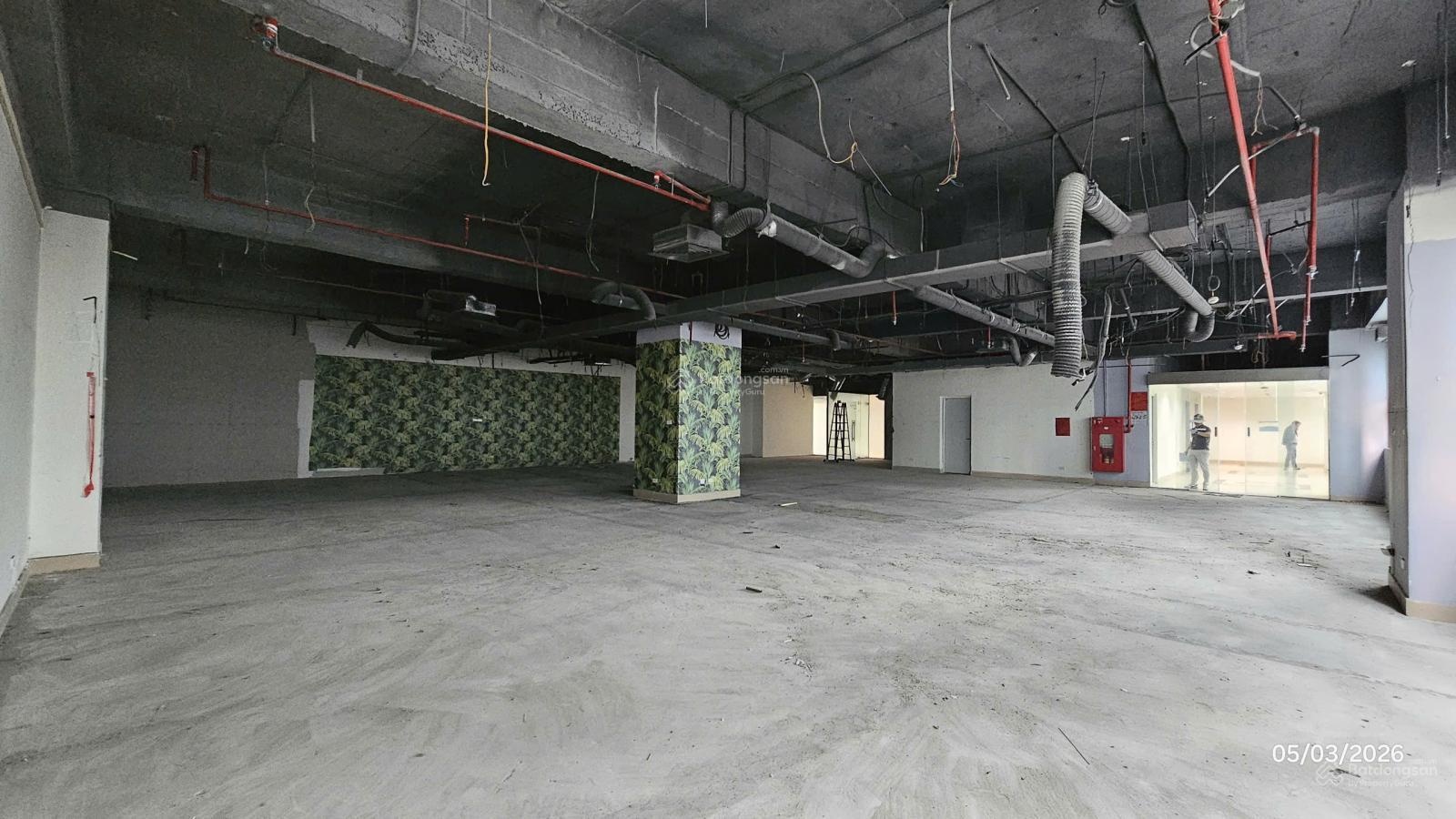 Cho thuê mặt bằng 335m² thông sàn làm văn phòng tại Ngoại Giao Đoàn, đường Hoàng Minh Thảo