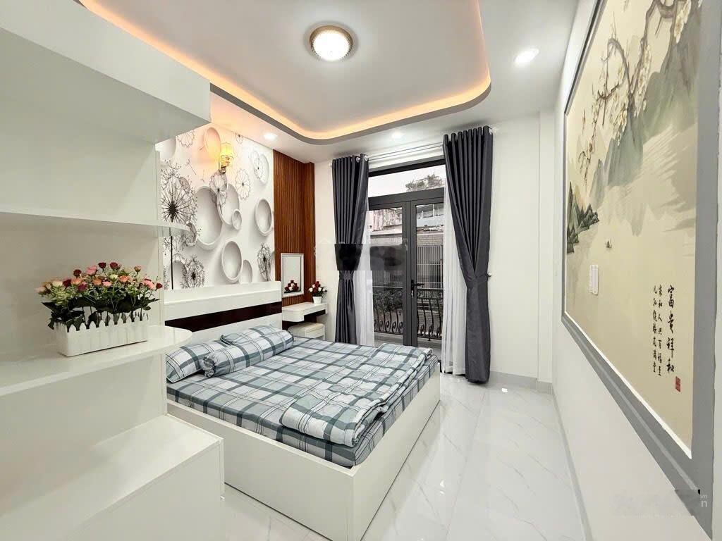 Nhà gò vấp giáp ranh pn - hẻm xe hơi 7 chỗ - 50m2 (3.5x15) - 4 tầng - nhà mới dọn vào ở ngay