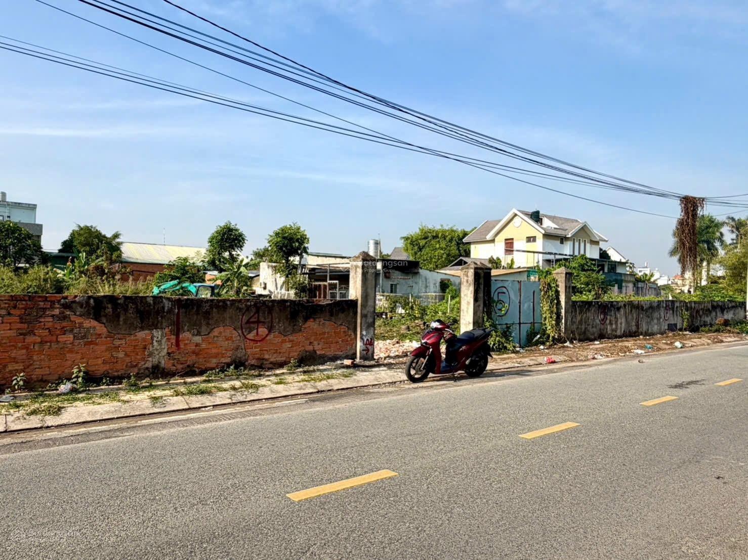 Đất mt nhựa giáp trường học Tô Ký