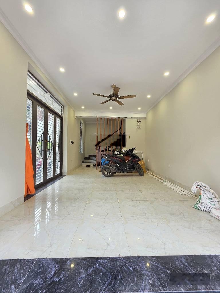 Phân lô quân đội - lô góc - ô tô tránh gara ô tô - gần mỹ đình , trịnh văn bô 45m giá 11.8tỷ