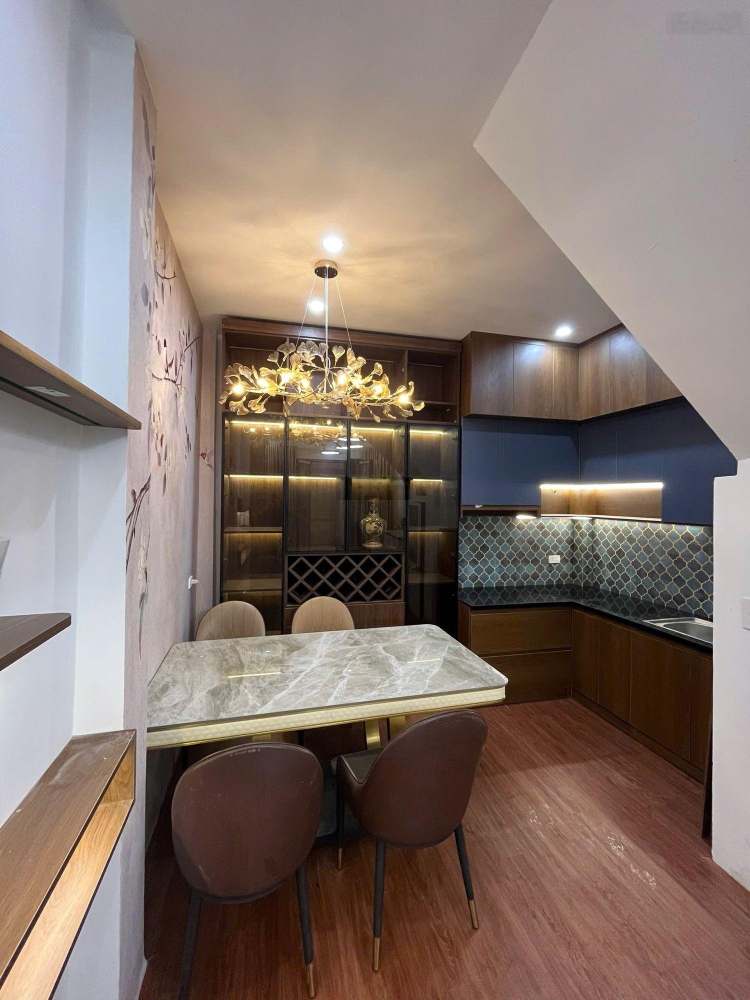 Bán Nhà Riêng tại Bùi Xương Trạch, giá siêu hời 7,8 tỷ, 33 m2, 4PN, 4WC