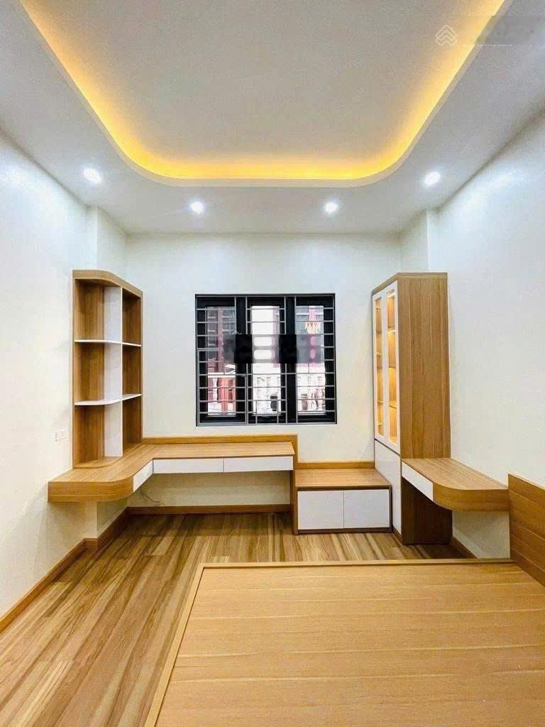 Bán nhà phố Lê Hồng Phong trung tâm Hà Đông, 37m2, 4 ngủ, full nội thất. Giá nhỉnh 8 tỷ