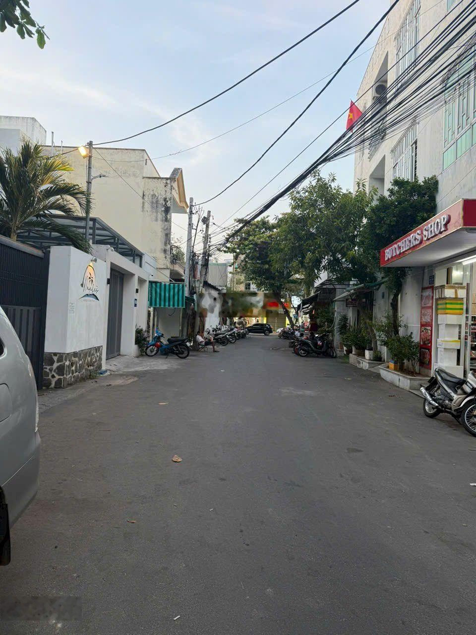 Bán đất siêu đẹp hẻm oto vào luôn đất , phường 4 , trung tâm vũng tàu , liên hệ : 0961285909