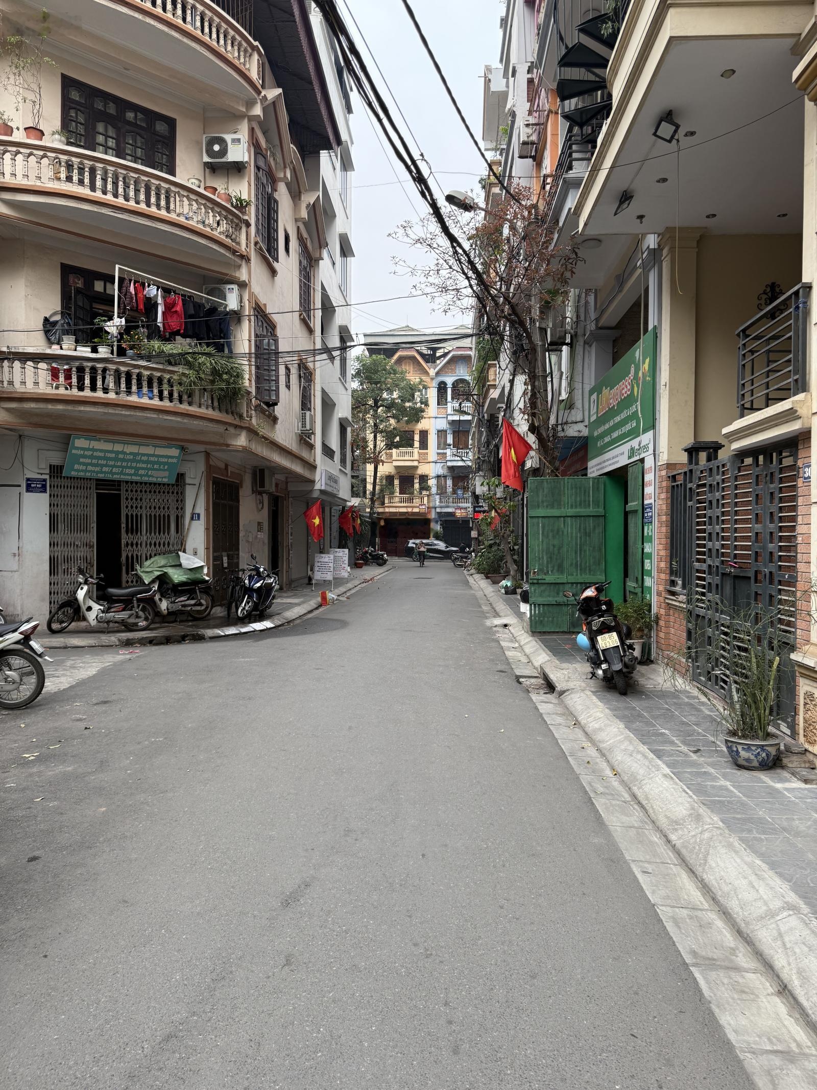 Siêu vip phố Hoàng Ngân Cầu Giấy phân lô vỉa hè ô tô tránh kinh doanh 70m*5t*4,5mt: 31,9 TỶ có TL