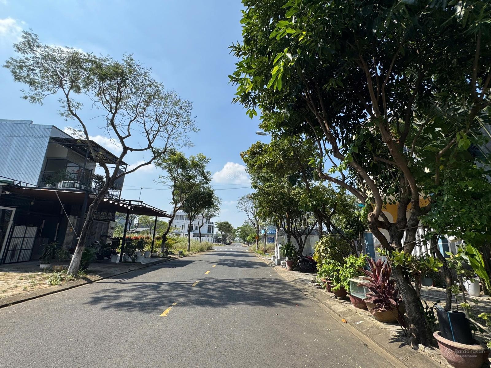 Bán lô đất sạch đẹp đường Võ Văn Đồng thông biển khu Tân Trà- Ngũ Hành Sơn -100m2 giá 6 tỷ TL