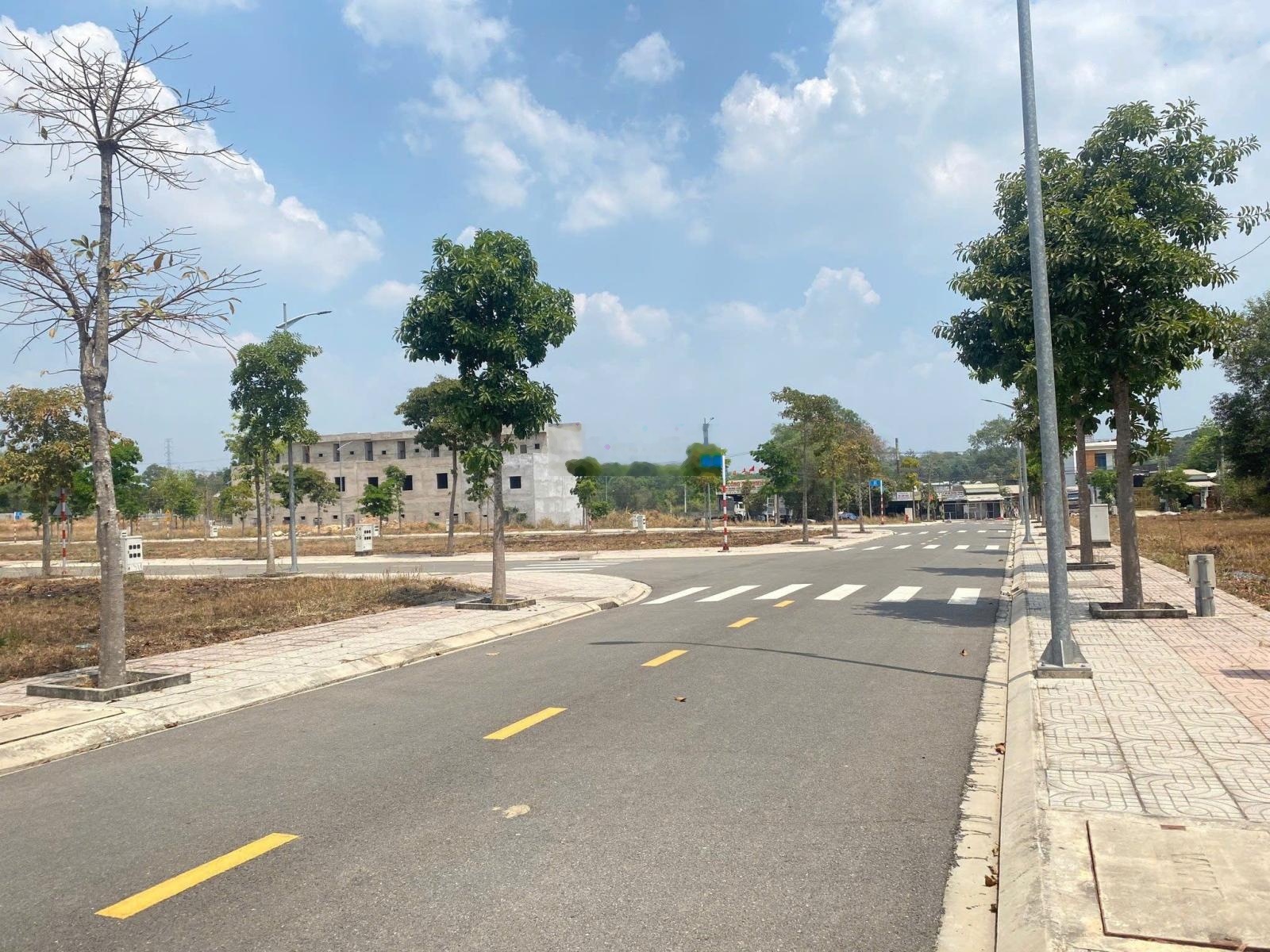 Bán đất nền KDC mặt tiền 60m - giá chỉ 10tr/m2 - cách sân bay Long Thành 5km - pháp lý chuẩn