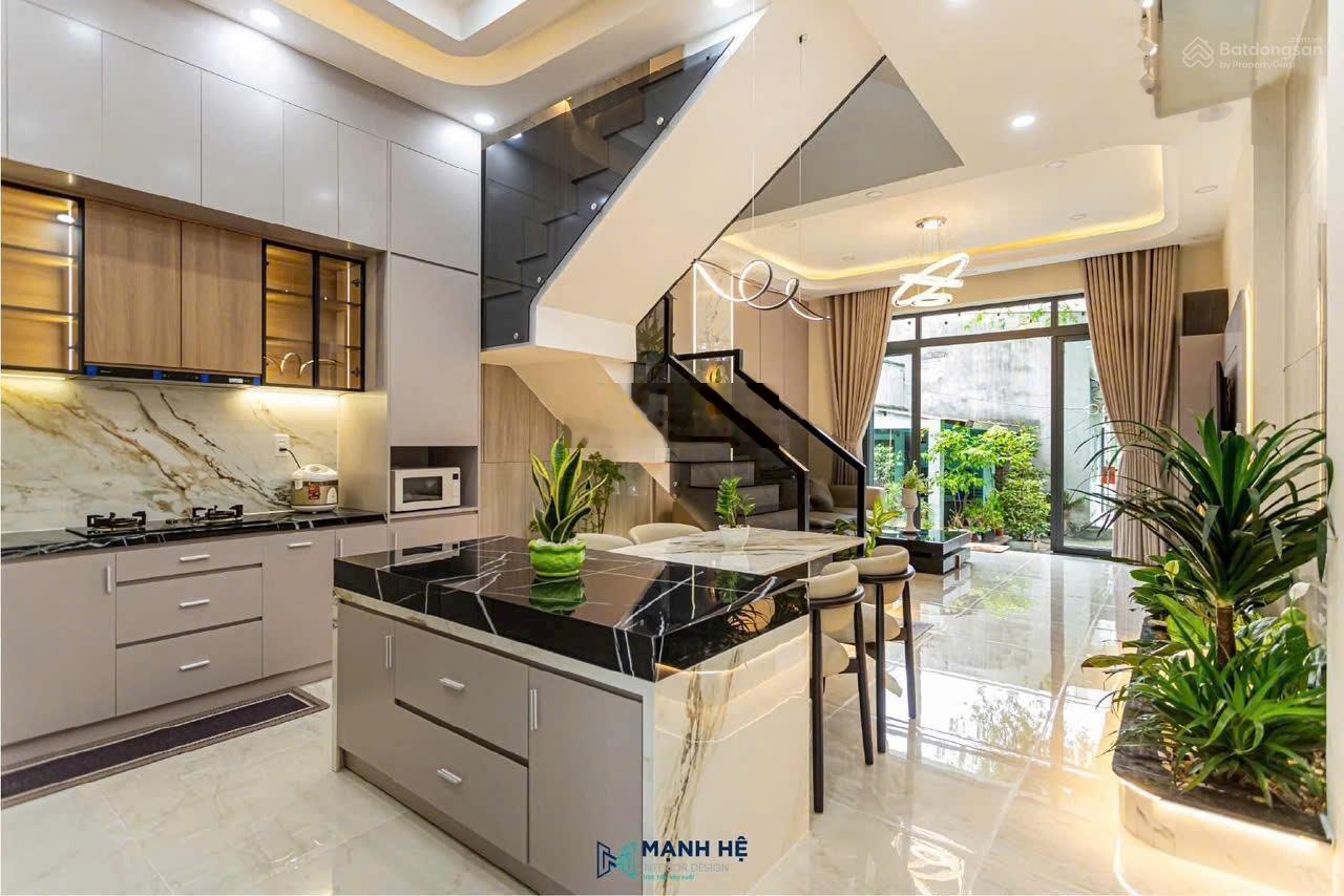 Một căn duy nhất, Nhà hoàn công, cao cấp, siêu sang, P.Trảng Dài chỉ 2tỷ850!