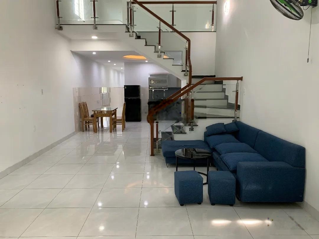 Bán nhà đường Vũ Duy Đoán sát biển Sơn Thuỷ - DT 110m2 cạnh công viên biển Đông - Giá 7.X tỷ