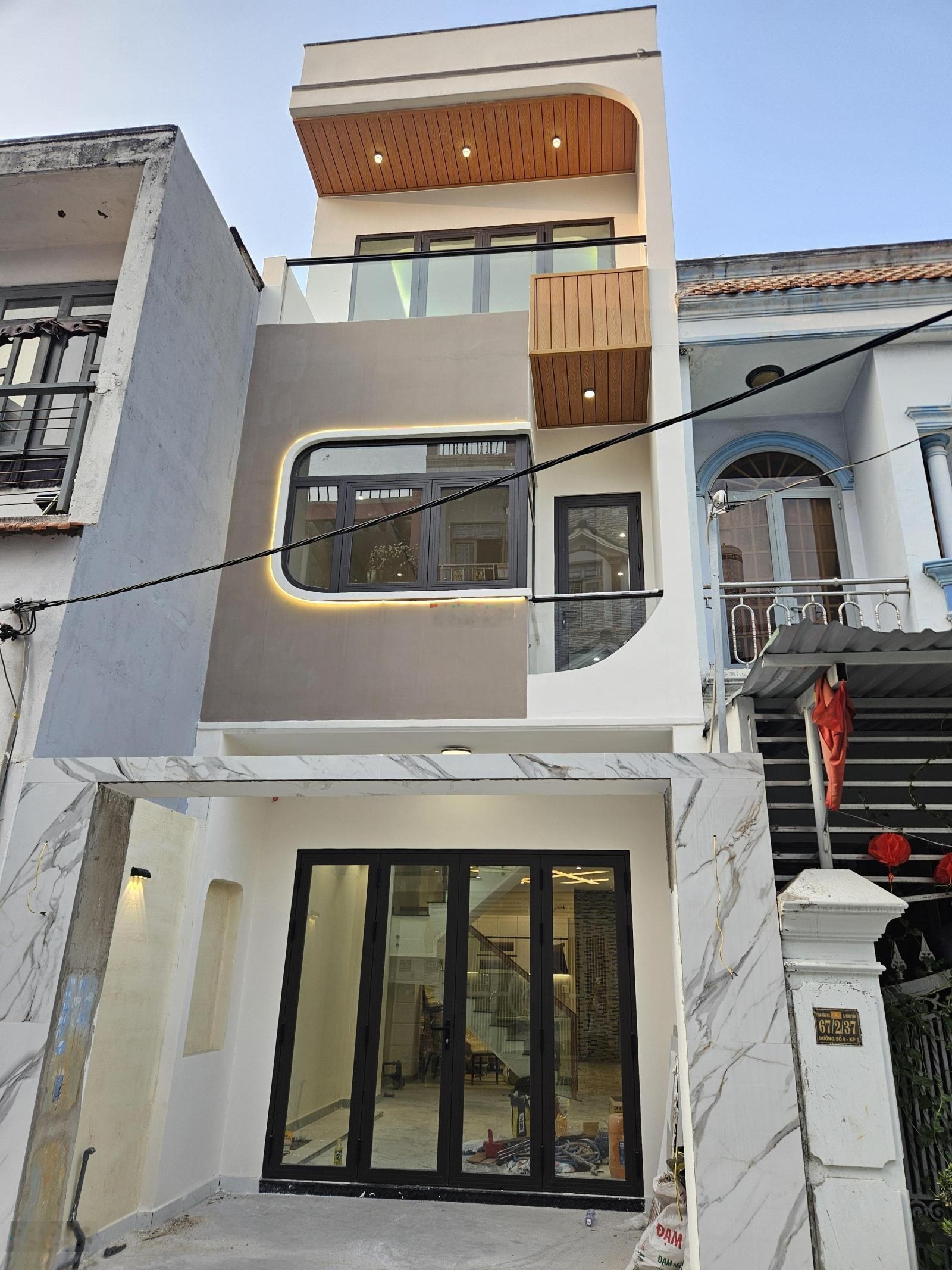 Nhà Mới Xây Sang Đẹp đúc 3 tấm hẻm 7m Cách Aeon 6p