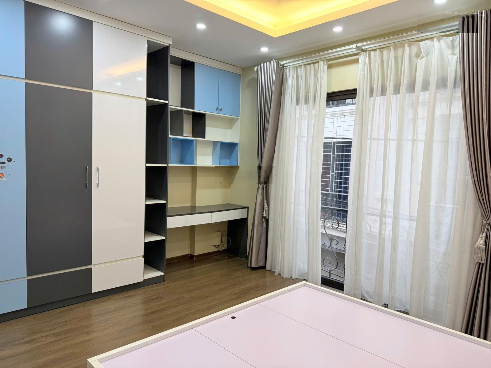 Siêu phẩm Ngọc Thụy - Nhà 4 Tầng - Full Đồ - Ô tô - 14Tr