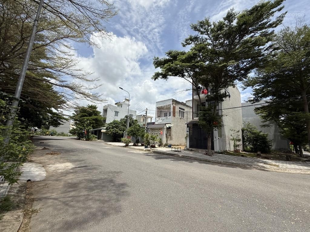 Hiếm, lô đất Phú Hữu. 67m2, 3.65tỷ. Đường xe hơi 6m, gần Nguyễn Duy Trinh - Phú Hữu