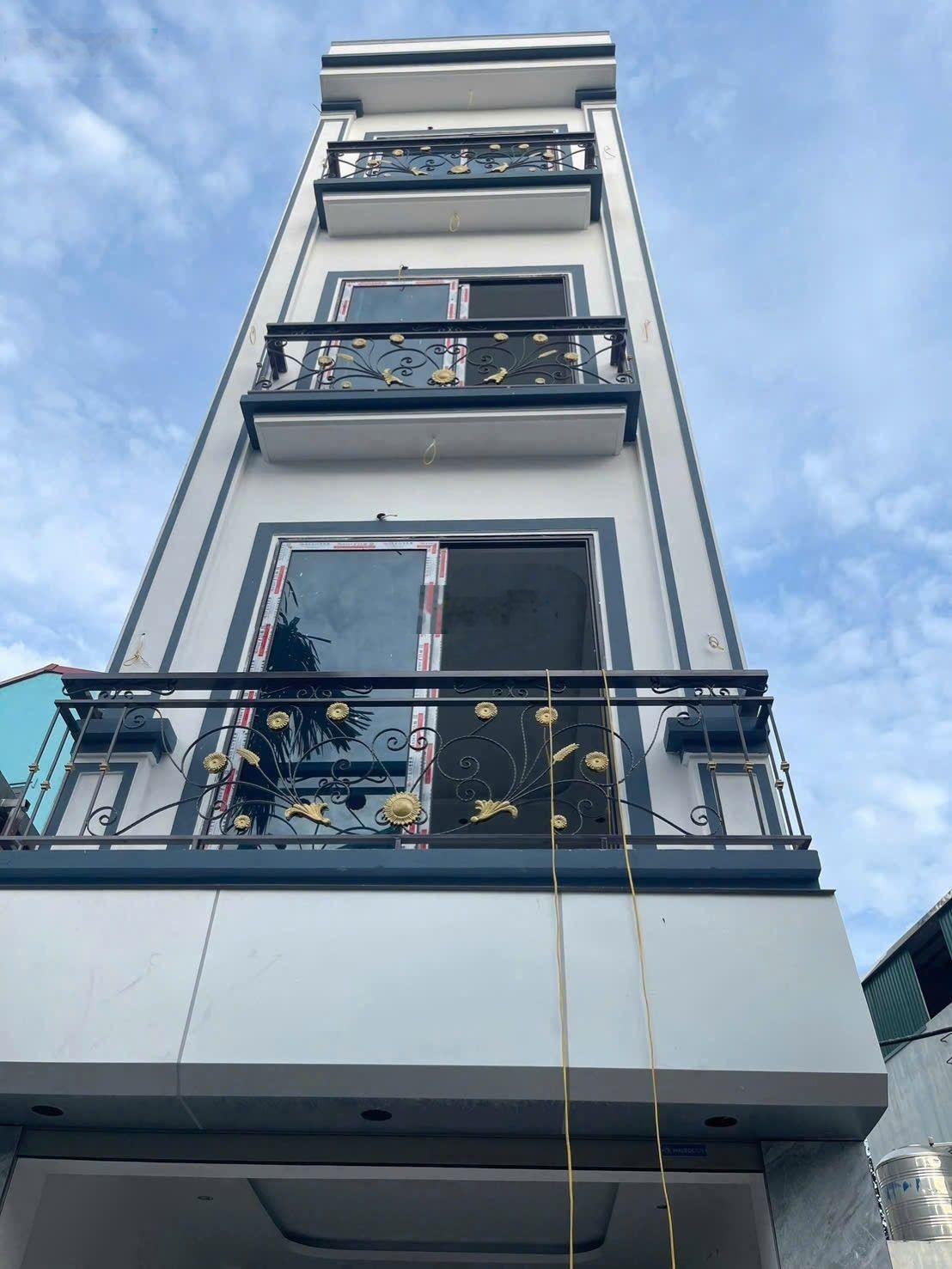 Bán Nhà Mặt Phố Kim Giang, 24 tỷ VND, 62 m2, view đẹp