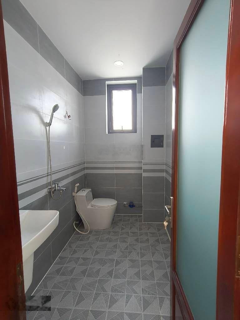 Nhà mới 2 tầng, 100m2, gần Tô Ngọc Vân, trung tâm Tam Bình, Thủ Đức chỉ 8.2 tỷ