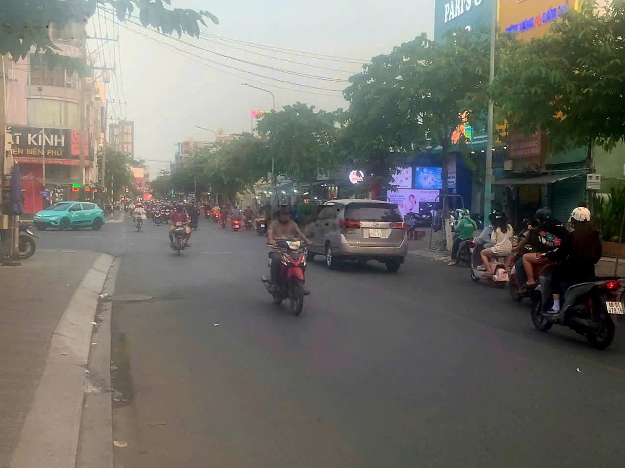 Chính chủ - bán đất mặt tiền ngay khu ngân hàng, chợ Dĩ An - DT 339m2 (thổ cư 126m2)