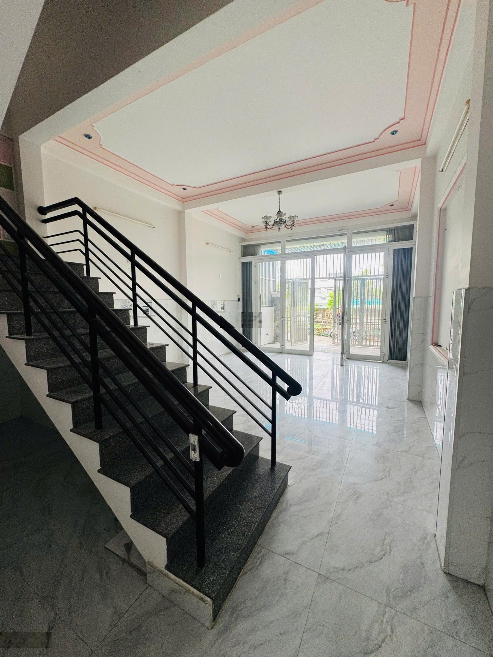 Bán nhà đẹp nam nha trang hẻm thông lê hồng phong 96m2 full tiện ích giá tốt chỉ 6,1 tỷ