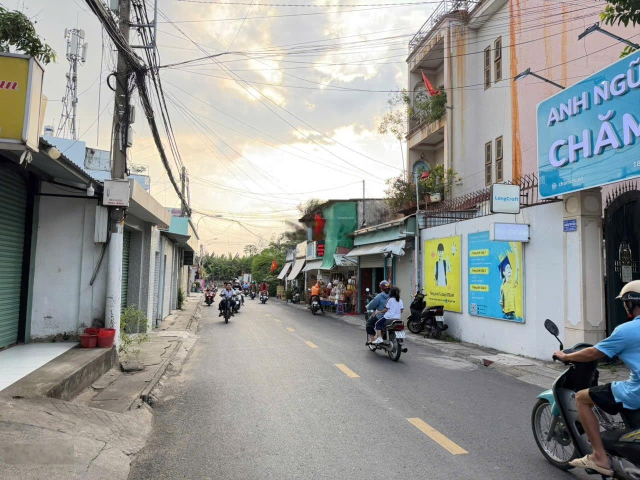 Bán Nhà 4 Tầng Mặt Tiền Kinh Doanh Đường Số Thông Ra Đặng Văn Bi Chỉ 30M - Thu Nhập 336TR/N